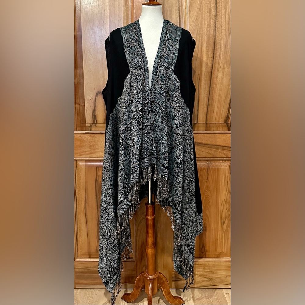 Versace - Unisex Boho Tapestry Vest/Shawl/Wrap O/S - Best Fashion Italy - EUC